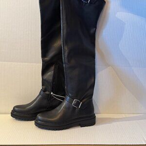 Gianni Bini Womens black knee boots  Size 9.5M.